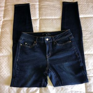 *SOLD* RW&CO Stretchy Jeans - Dark Wash